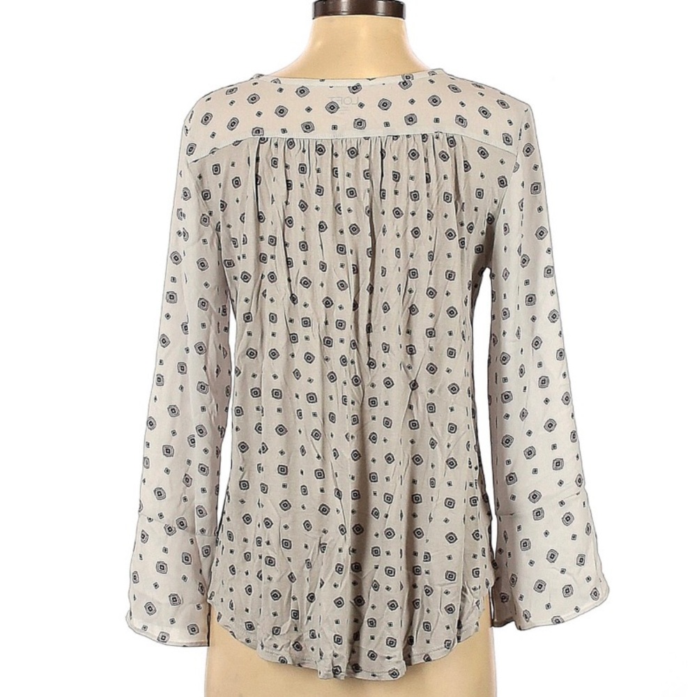LOFT Mixed Media Bell Cuff Top | Size Small - Picture 9 of 12